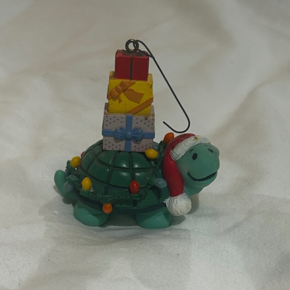 Vintage 1988 Enesco Santa Turtle Christmas Ornament Chris Davenport 558559
